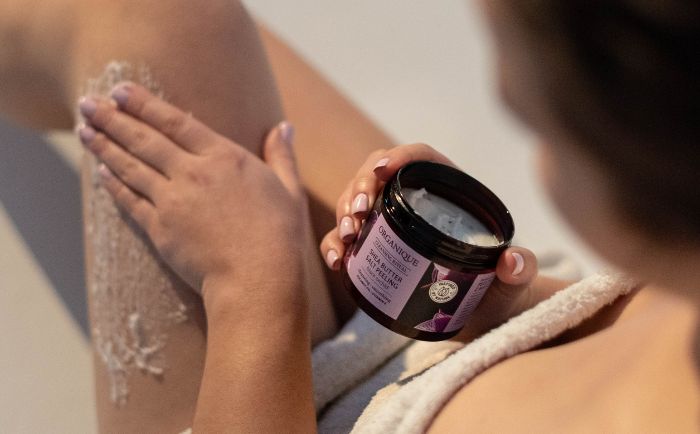 Peeling solny z masłem Shea Organique